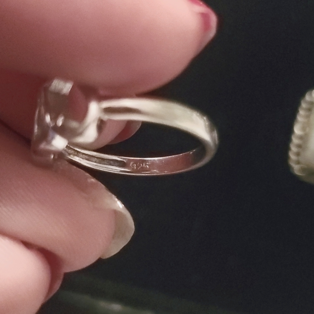 Ring - Picture 4 of 4